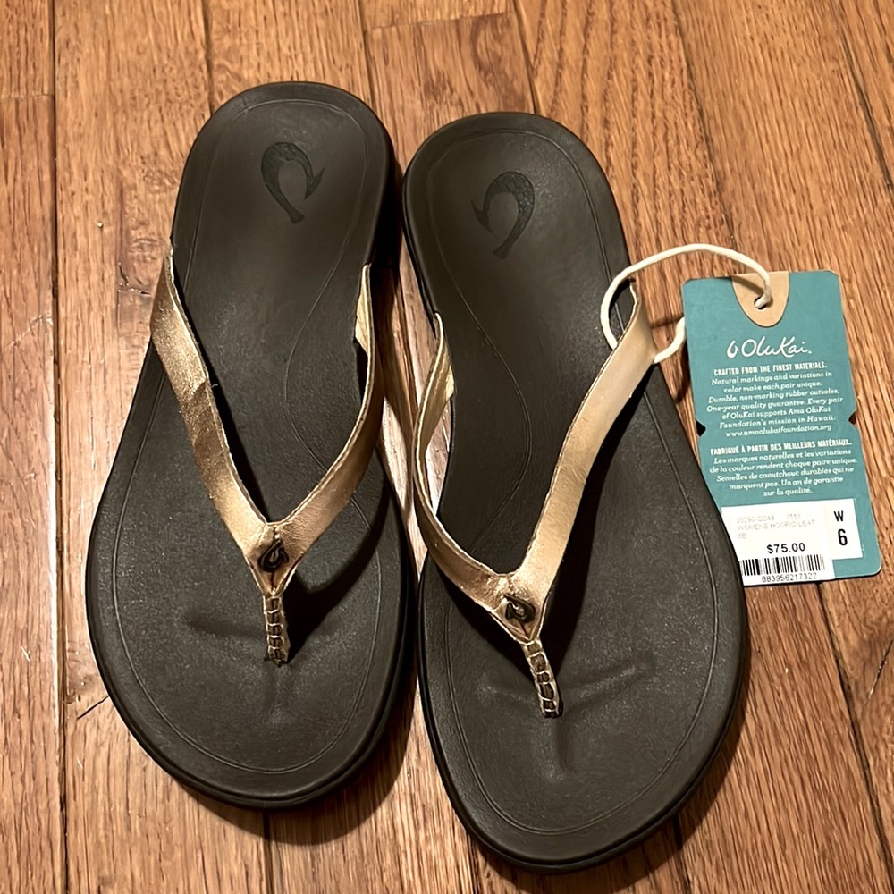 Olukai womens hoopio leather sandals new with tags